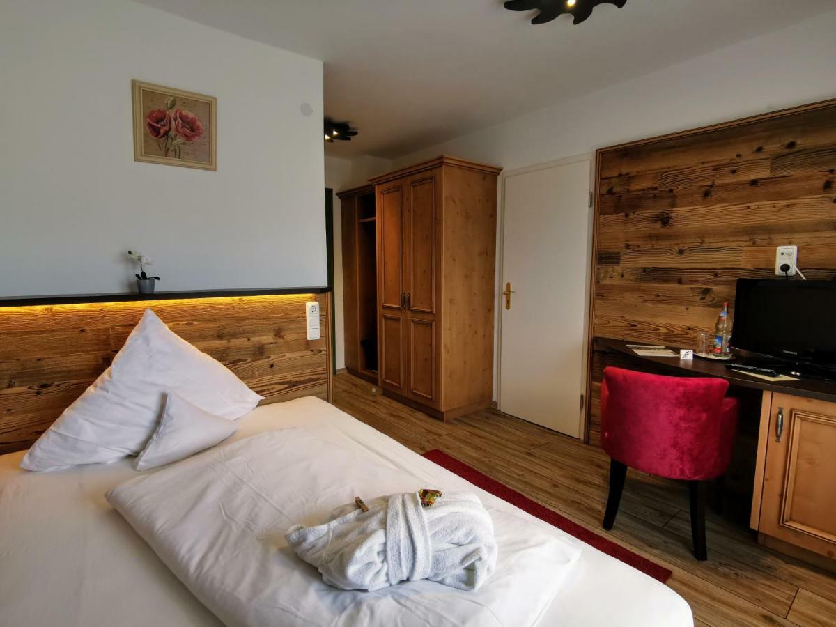 Hotel Wagner Riezlern Eksteriør bilde